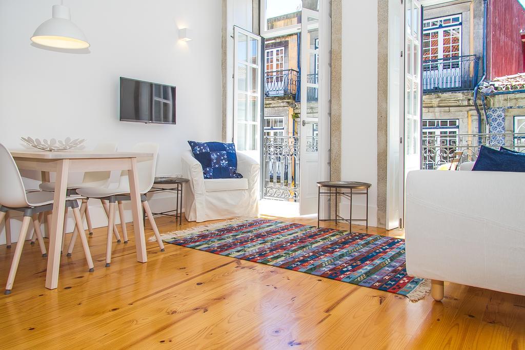 Liiiving In Porto | Blue Flower Apartment Zewnętrze zdjęcie